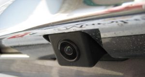 3 accesorii auto pe care orice șofer începător ar trebui să le cumpere