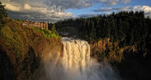 3 cascade incredibile din întreaga lume cascade