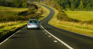 Cum pregătim mașina pentru drum lung? drum lung